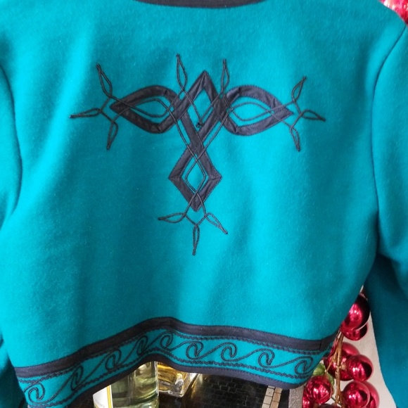 Jacket - Picture 6 of 8